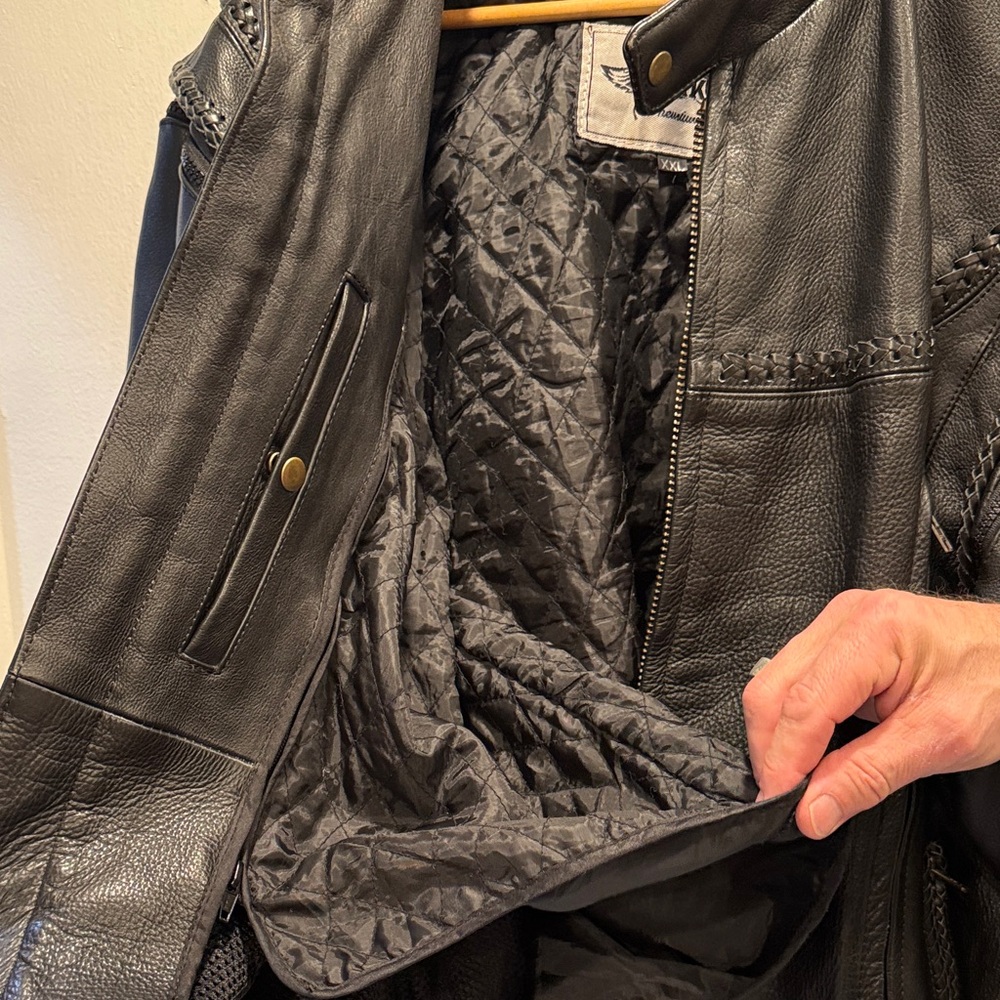 Men’s Black Leather Motorcycle  Jacket - Picture 10 of 12